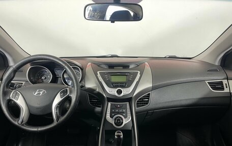 Hyundai Elantra V, 2012 год, 900 000 рублей, 28 фотография