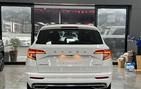 Skoda Karoq I, 2022 год, 1 720 005 рублей, 4 фотография