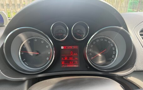 Opel Insignia II рестайлинг, 2012 год, 880 000 рублей, 8 фотография