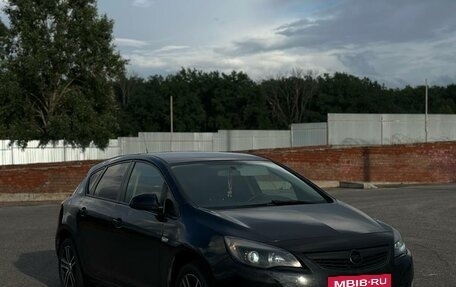 Opel Astra J, 2011 год, 599 000 рублей, 4 фотография