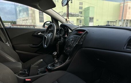 Opel Astra J, 2011 год, 599 000 рублей, 19 фотография