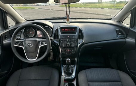 Opel Astra J, 2011 год, 599 000 рублей, 14 фотография