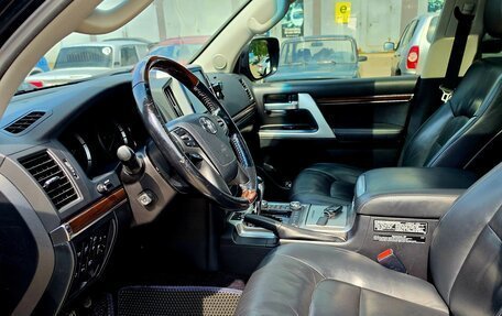 Toyota Land Cruiser 200, 2018 год, 7 600 000 рублей, 7 фотография