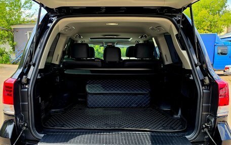 Toyota Land Cruiser 200, 2018 год, 7 600 000 рублей, 9 фотография