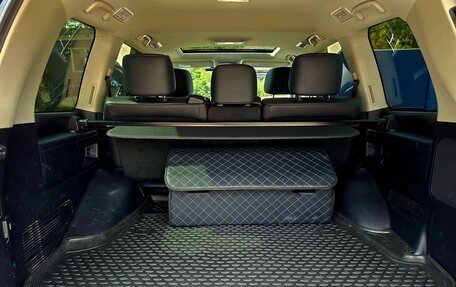 Toyota Land Cruiser 200, 2018 год, 7 600 000 рублей, 10 фотография