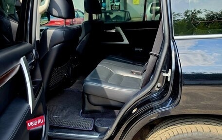 Toyota Land Cruiser 200, 2018 год, 7 600 000 рублей, 8 фотография