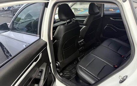 Geely Emgrand, 2022 год, 1 045 880 рублей, 10 фотография