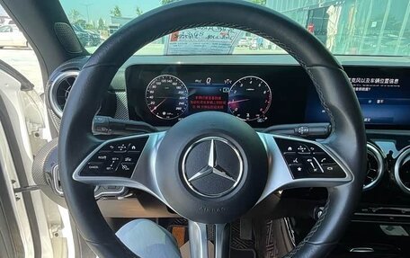Mercedes-Benz A-Класс, 2023 год, 1 750 285 рублей, 8 фотография