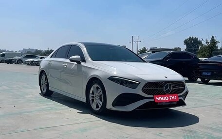 Mercedes-Benz A-Класс, 2023 год, 1 750 285 рублей, 3 фотография