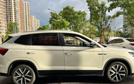 Skoda Kamiq I, 2022 год, 1 370 000 рублей, 4 фотография