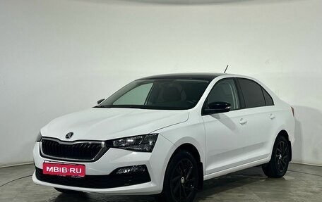 Skoda Rapid II, 2021 год, 1 800 000 рублей, 1 фотография