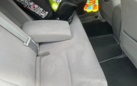 Toyota Prius, 2008 год, 1 050 000 рублей, 6 фотография
