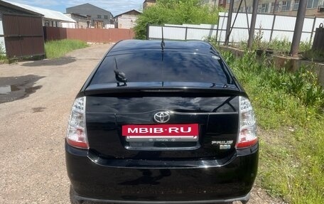 Toyota Prius, 2008 год, 1 050 000 рублей, 17 фотография