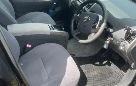 Toyota Prius, 2008 год, 1 050 000 рублей, 29 фотография