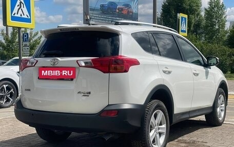Toyota RAV4, 2014 год, 1 690 000 рублей, 5 фотография