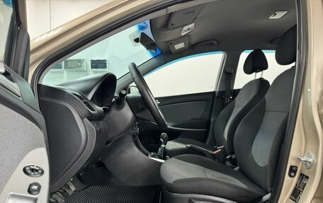 Hyundai Solaris II рестайлинг, 2011 год, 599 000 рублей, 10 фотография