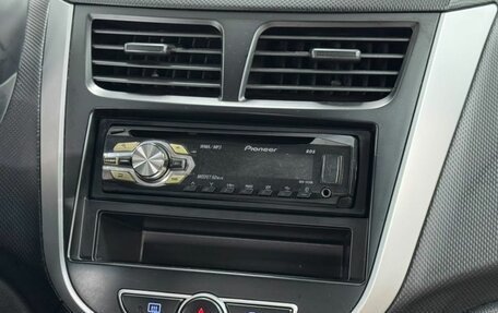 Hyundai Solaris II рестайлинг, 2011 год, 599 000 рублей, 14 фотография