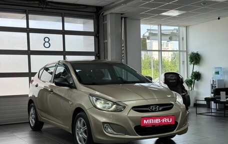 Hyundai Solaris II рестайлинг, 2011 год, 599 000 рублей, 5 фотография