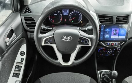 Hyundai Solaris II рестайлинг, 2011 год, 587 000 рублей, 18 фотография