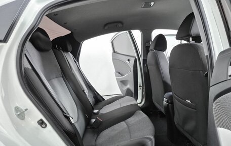 Hyundai Solaris II рестайлинг, 2011 год, 587 000 рублей, 13 фотография