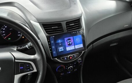 Hyundai Solaris II рестайлинг, 2011 год, 587 000 рублей, 16 фотография