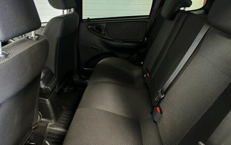 Chevrolet Niva I рестайлинг, 2017 год, 820 000 рублей, 15 фотография