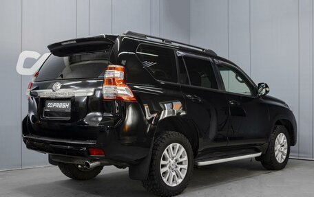 Toyota Land Cruiser Prado 150 рестайлинг 2, 2014 год, 3 190 000 рублей, 2 фотография