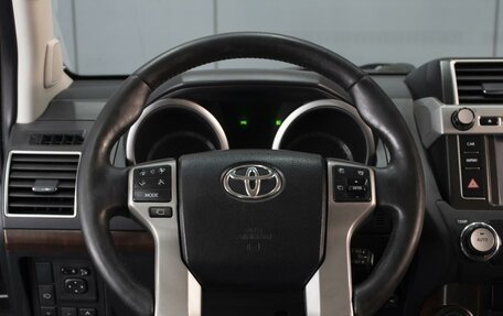 Toyota Land Cruiser Prado 150 рестайлинг 2, 2014 год, 3 190 000 рублей, 11 фотография