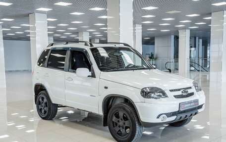 Chevrolet Niva I рестайлинг, 2010 год, 337 000 рублей, 3 фотография