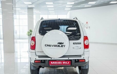 Chevrolet Niva I рестайлинг, 2010 год, 337 000 рублей, 8 фотография