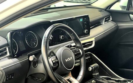 KIA K5, 2022 год, 2 600 000 рублей, 10 фотография
