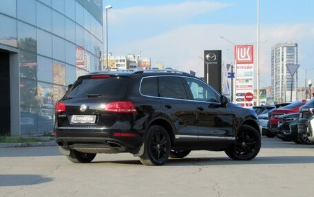 Volkswagen Touareg III, 2012 год, 1 610 000 рублей, 5 фотография