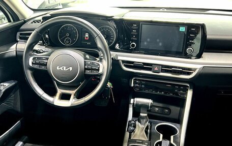 KIA K5, 2022 год, 2 600 000 рублей, 23 фотография
