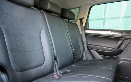 Volkswagen Touareg III, 2012 год, 1 610 000 рублей, 12 фотография