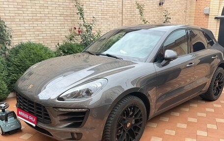 Porsche Macan I рестайлинг, 2015 год, 3 100 000 рублей, 1 фотография