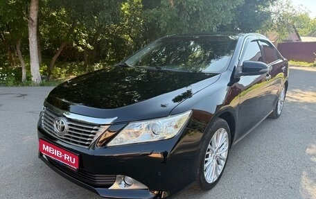 Toyota Camry, 2013 год, 1 940 000 рублей, 1 фотография