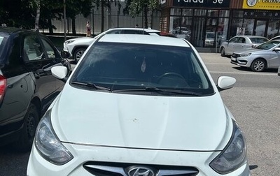 Hyundai Solaris II рестайлинг, 2012 год, 666 500 рублей, 1 фотография