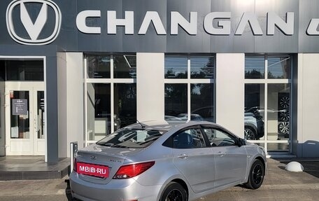 Hyundai Solaris II рестайлинг, 2014 год, 550 000 рублей, 3 фотография