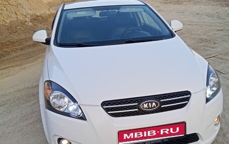 KIA cee'd I рестайлинг, 2008 год, 650 000 рублей, 1 фотография