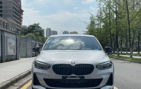 BMW 1 серия, 2021 год, 1 718 000 рублей, 2 фотография