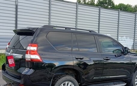 Toyota Land Cruiser Prado 150 рестайлинг 2, 2016 год, 2 950 000 рублей, 6 фотография