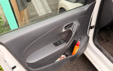 Volkswagen Polo VI (EU Market), 2012 год, 400 000 рублей, 9 фотография