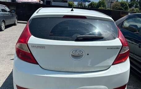 Hyundai Solaris II рестайлинг, 2012 год, 666 500 рублей, 2 фотография