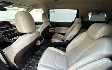 KIA Carnival, 2021 год, 4 297 000 рублей, 25 фотография