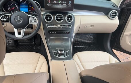 Mercedes-Benz C-Класс, 2020 год, 2 750 000 рублей, 28 фотография
