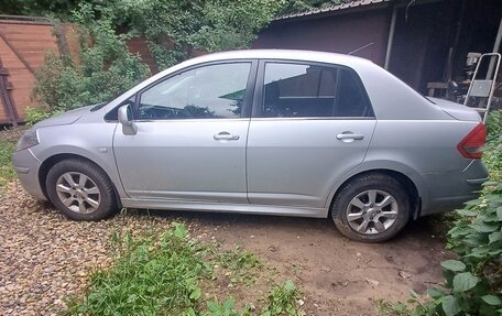 Nissan Tiida, 2011 год, 850 000 рублей, 3 фотография