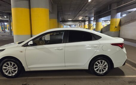 Hyundai Solaris II рестайлинг, 2018 год, 1 250 000 рублей, 5 фотография