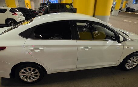 Hyundai Solaris II рестайлинг, 2018 год, 1 250 000 рублей, 10 фотография