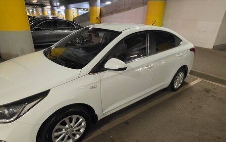 Hyundai Solaris II рестайлинг, 2018 год, 1 250 000 рублей, 8 фотография