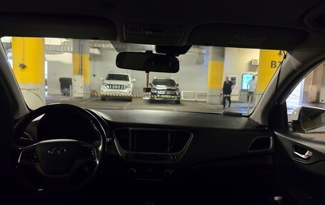 Hyundai Solaris II рестайлинг, 2018 год, 1 250 000 рублей, 16 фотография